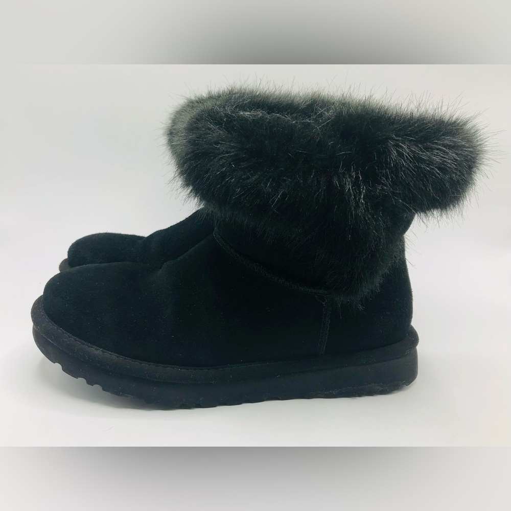 UGG W Cathie Black Suede Fur Collar Boots Women Size 8 Style 1109852 with Box